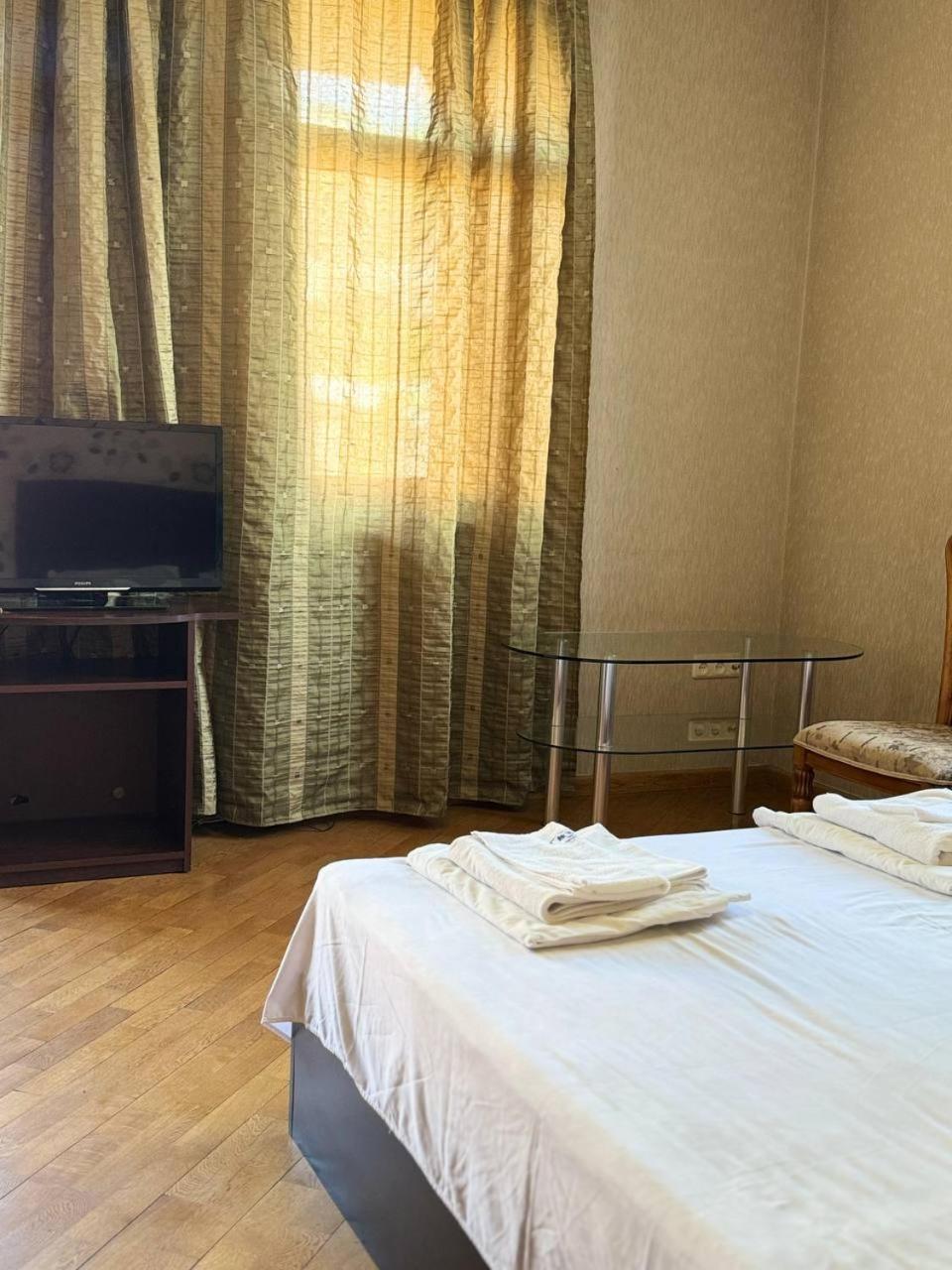 Centre Hotel-Hostel Yerevan Ngoại thất bức ảnh