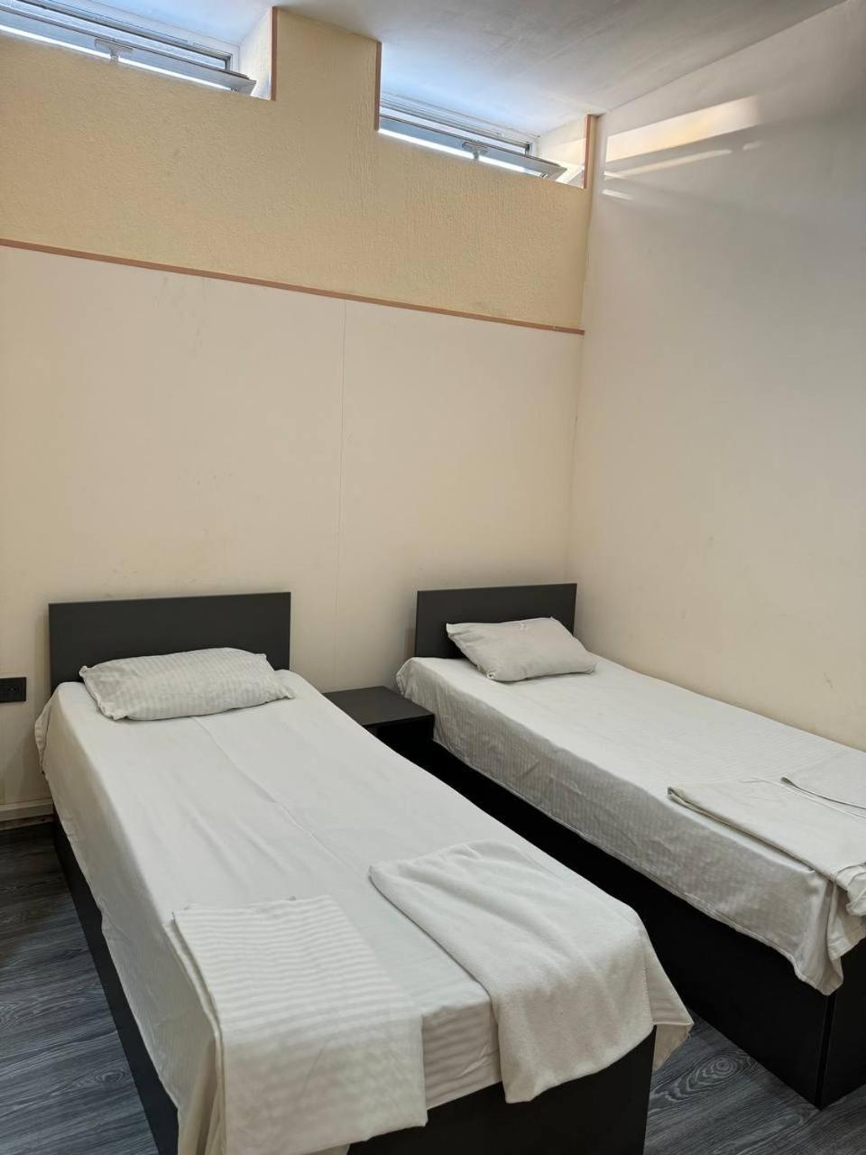 Centre Hotel-Hostel Yerevan Ngoại thất bức ảnh