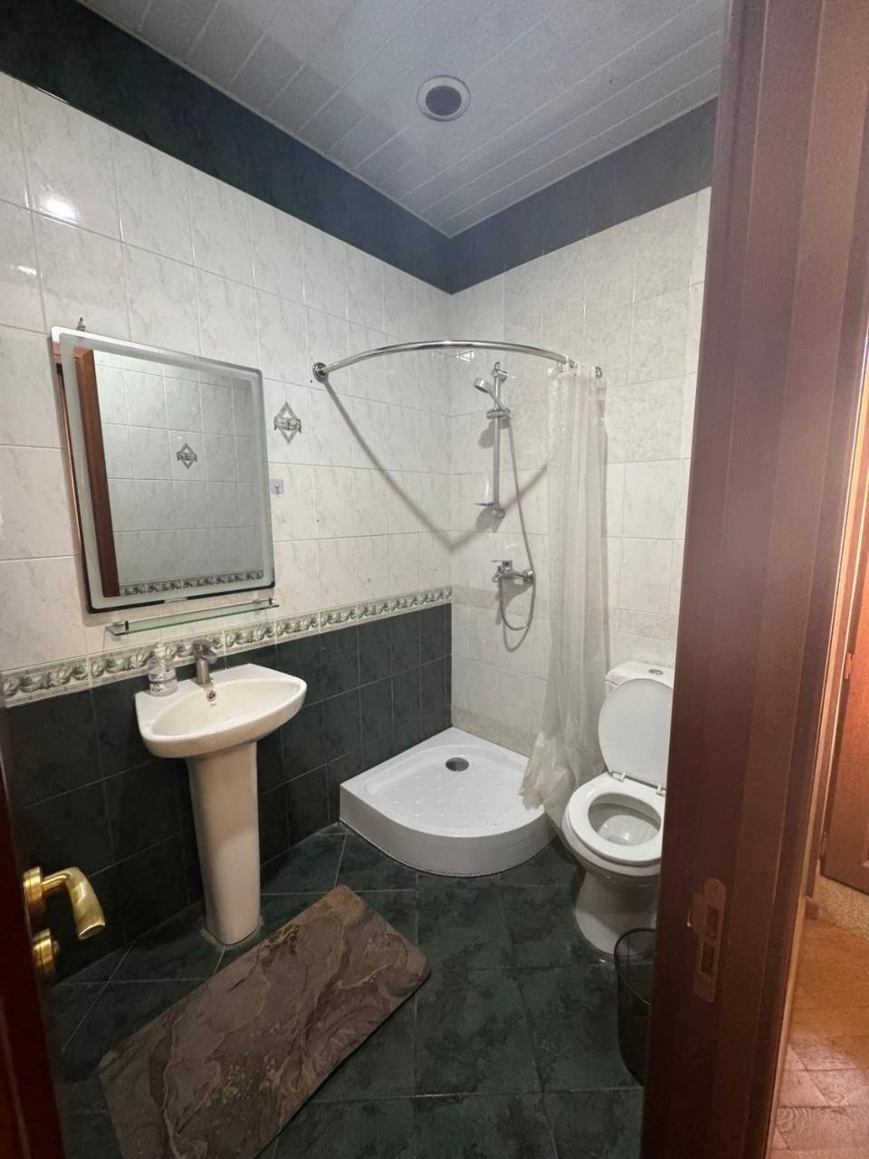 Centre Hotel-Hostel Yerevan Ngoại thất bức ảnh
