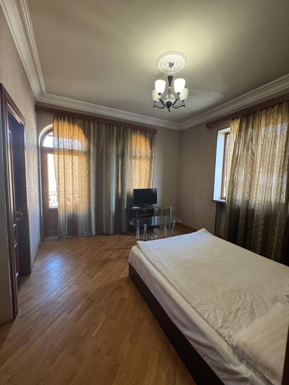 Centre Hotel-Hostel Yerevan Ngoại thất bức ảnh